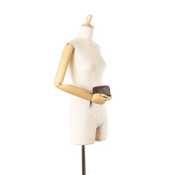 LOUIS VUITTON Red Monogram Leather Wallet - Picture 7 of 7